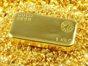 Gold Prices Hit Record High in Pakistan