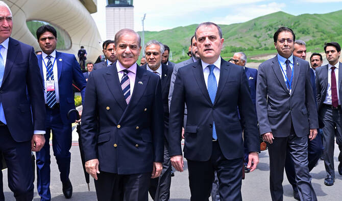 PM Shehbaz Advocates Peaceful Dialogue at Trilateral Summit with Türkiye and Azerbaijan