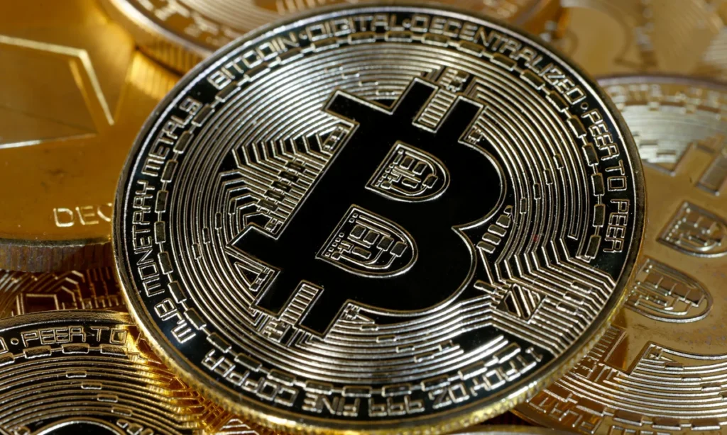 Bitcoin Nears $110,000 as Geopolitical Tensions Ease; Altcoins Surge Up to 5%