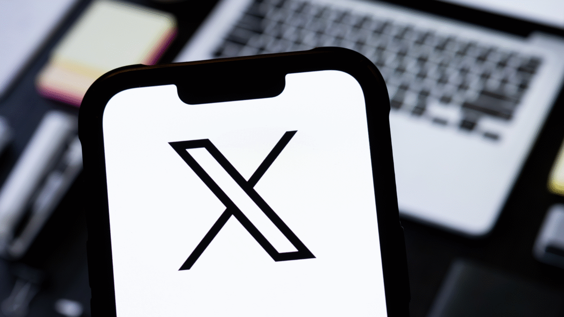 X (Formerly Twitter) Restores Services in Pakistan Following Global Outage