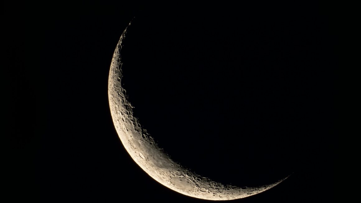 Ruet-i-Hilal Committee to Convene Tomorrow for Zilhaj Moon Sighting