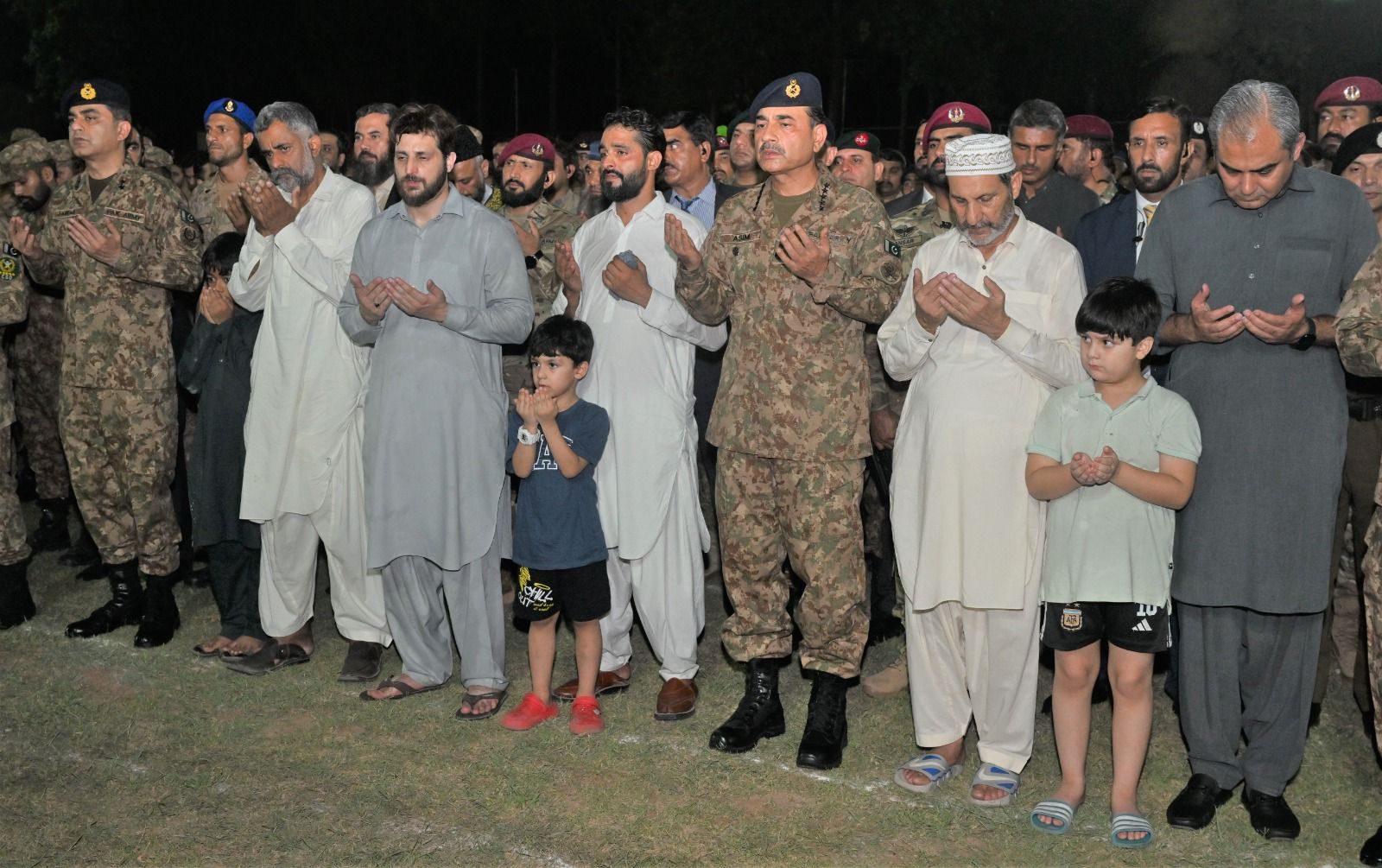 Pakistan Army Chief Asim Munir Attends Funeral of Major Moiz Abbas Shah, Hero of 2019 Dogfight, Killed in Anti‑TTP Operation