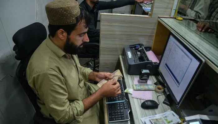 Afghan Govt Workers Struggle to Celebrate Eid ul Adha as Salary Delays Deepen Economic Woes