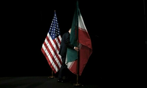 Iran Demands US End Military Threats Before Resuming Diplomatic Talks