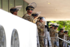 Trump Deploys 700 Marines to Los Angeles