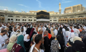 Over 1.3 Million Pilgrims Arrive in Makkah Amid Scorching Heat as Hajj 2025 Commences
