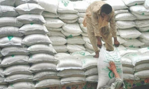Govt Fixes Ex-Mill Sugar Price at Rs165 per Kg to Curb Market Speculation